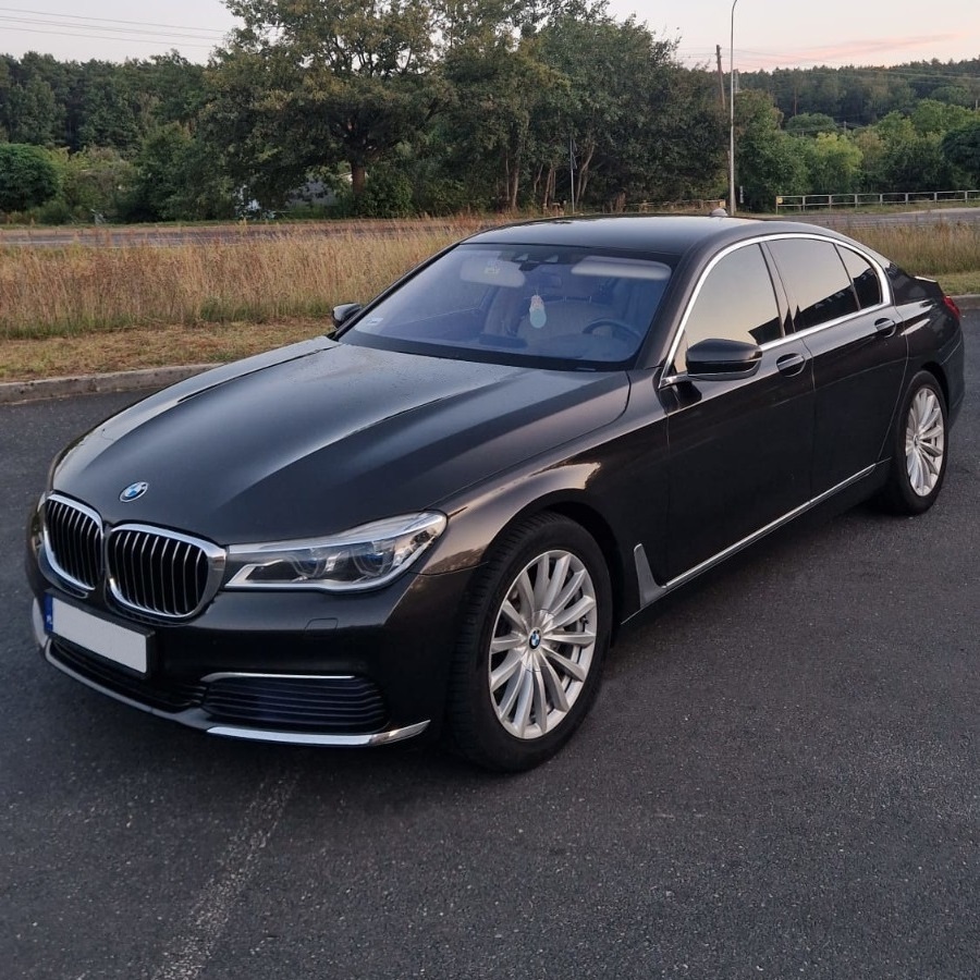 BMW 7 G11